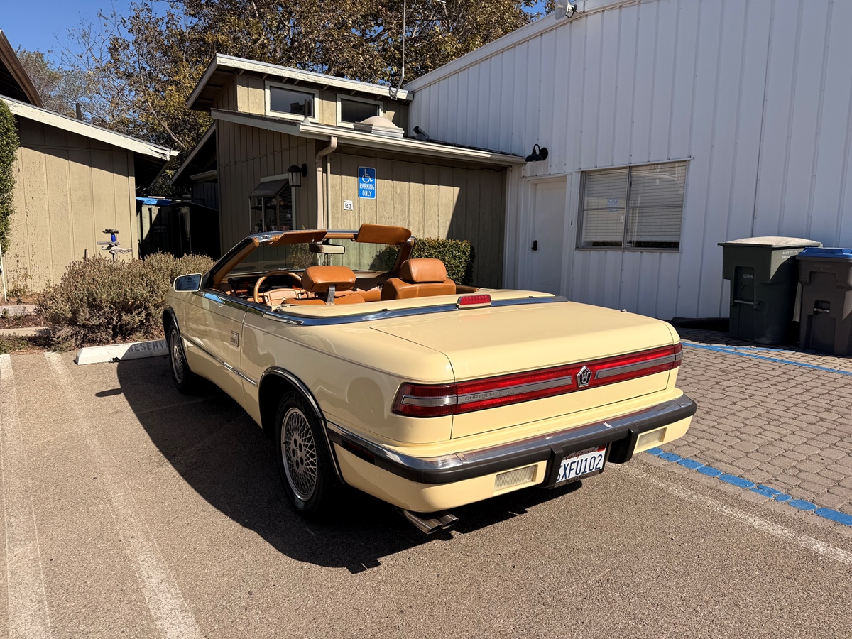 1990 Chrysler TC by Maserati