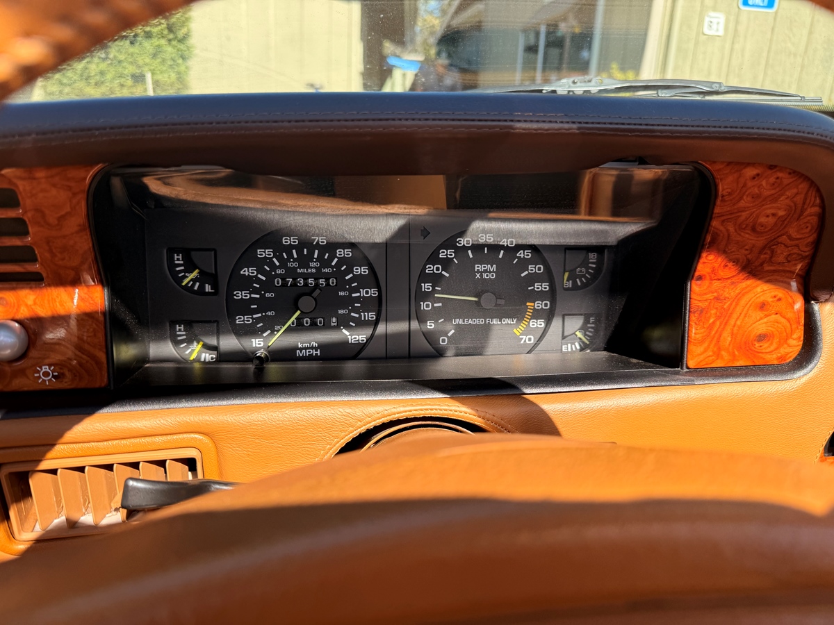 1990 Chrysler TC by Maserati