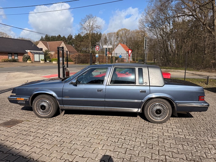 1991 Chrysler New Yorker Imperial 3.8