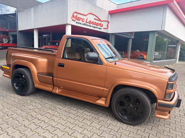 1990 Chevrolet  Silverado Pick up step side 