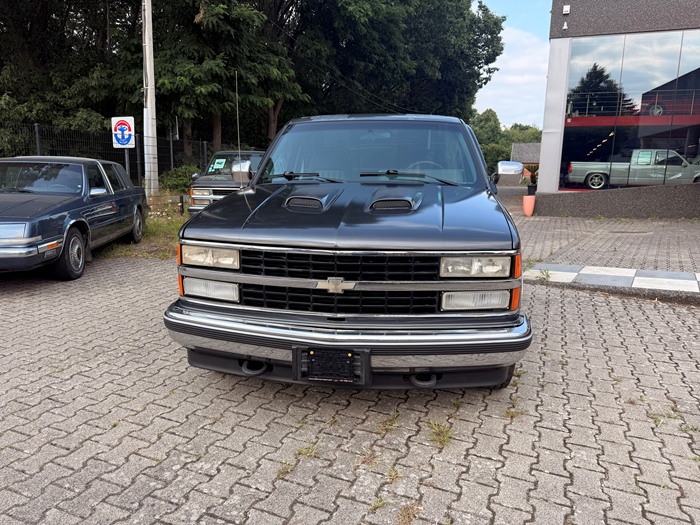 1990 Chevrolet  Silverado pick up step side 
