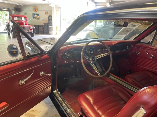 1964 Ford Mustang